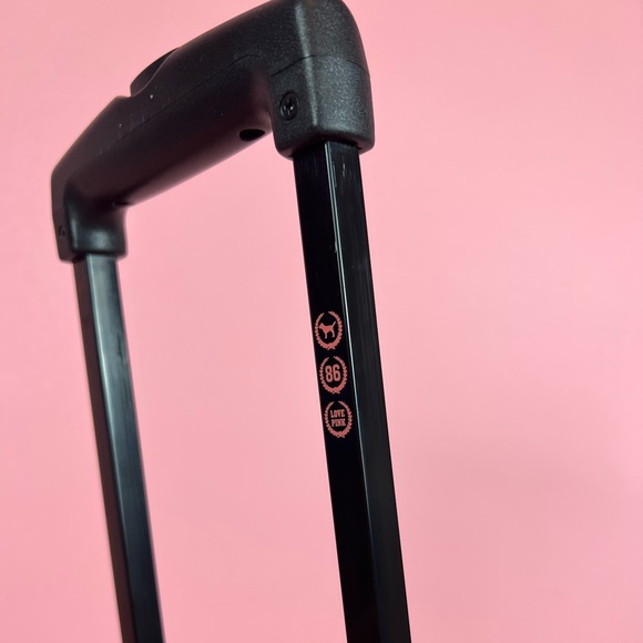 PINK Victoria’s Secret Pink Leopard Print Suitcase - Picture 10 of 10